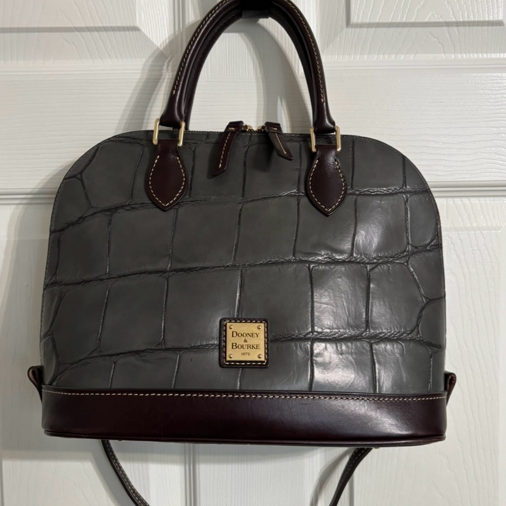 Dooney & Bourke Gray Leather Women's Bag